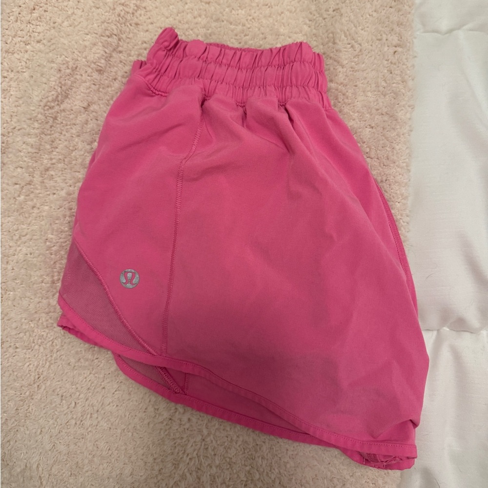 Lululemon pink hotty hot shorts size 6